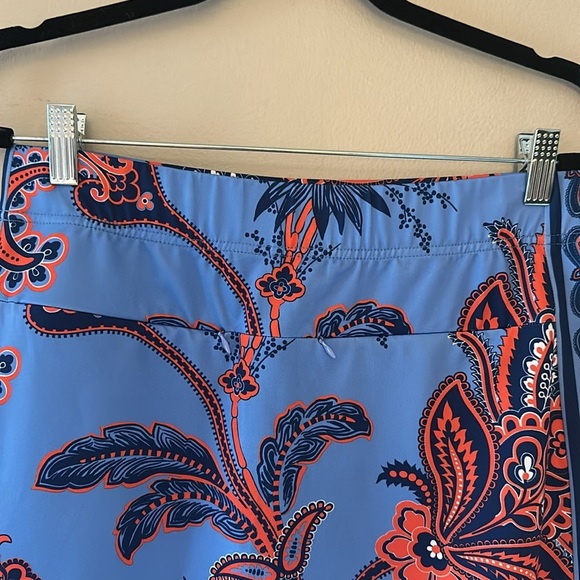 Gretchen Scott Women’s Floral Print Skippy Skort Blue & Red Sz Small Resortwear - Picture 7 of 10
